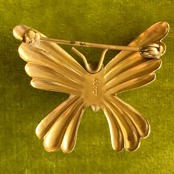Gold Washed CORO Butterfly Brooch - Picture 3 of 4